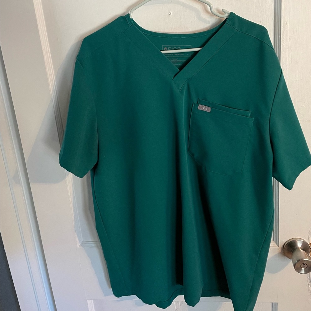 Mens Figs scrub set size L hunter green
